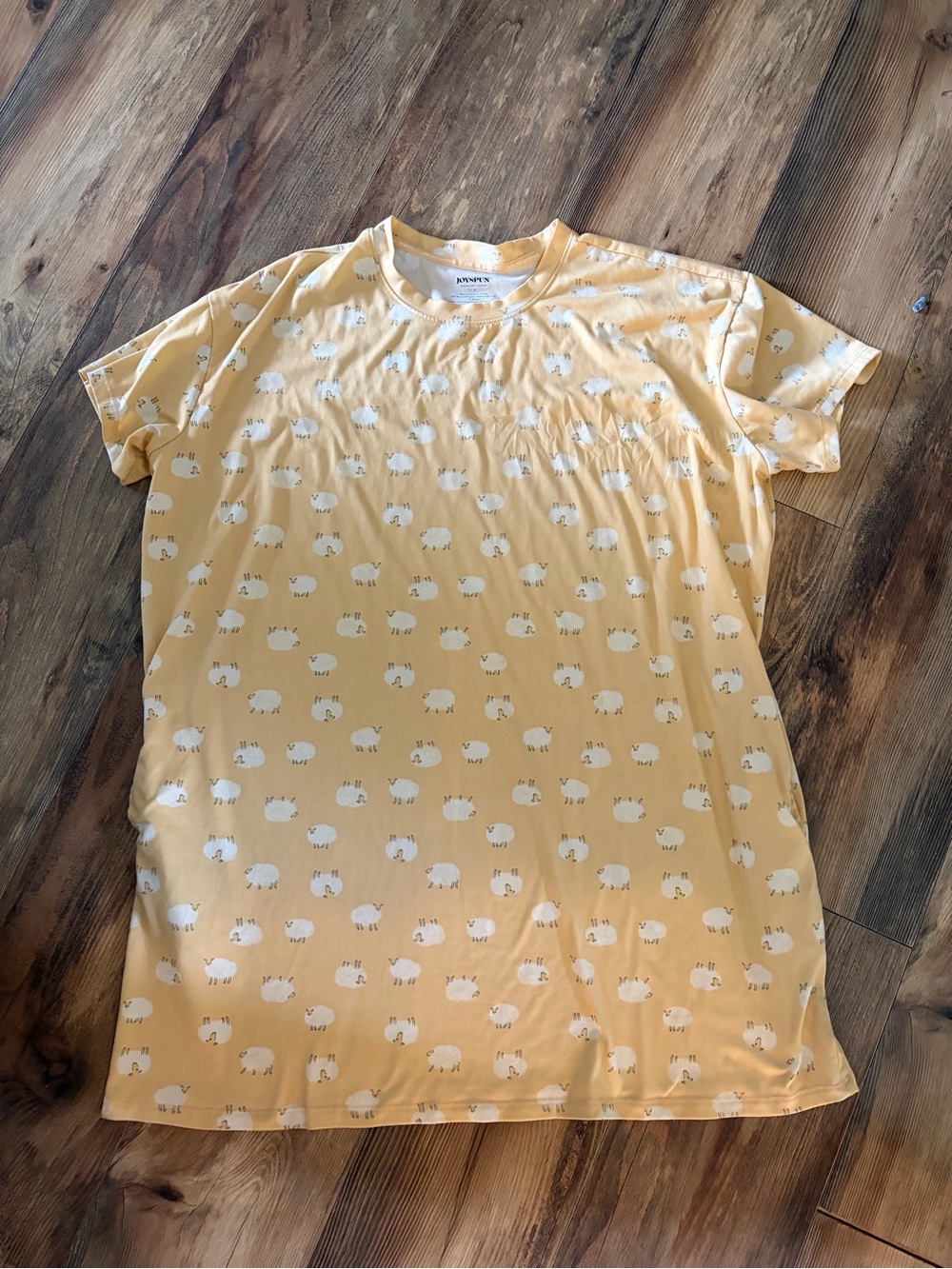 ANVEN Yellow Sheep-Print Short Sleeve Nightshirt